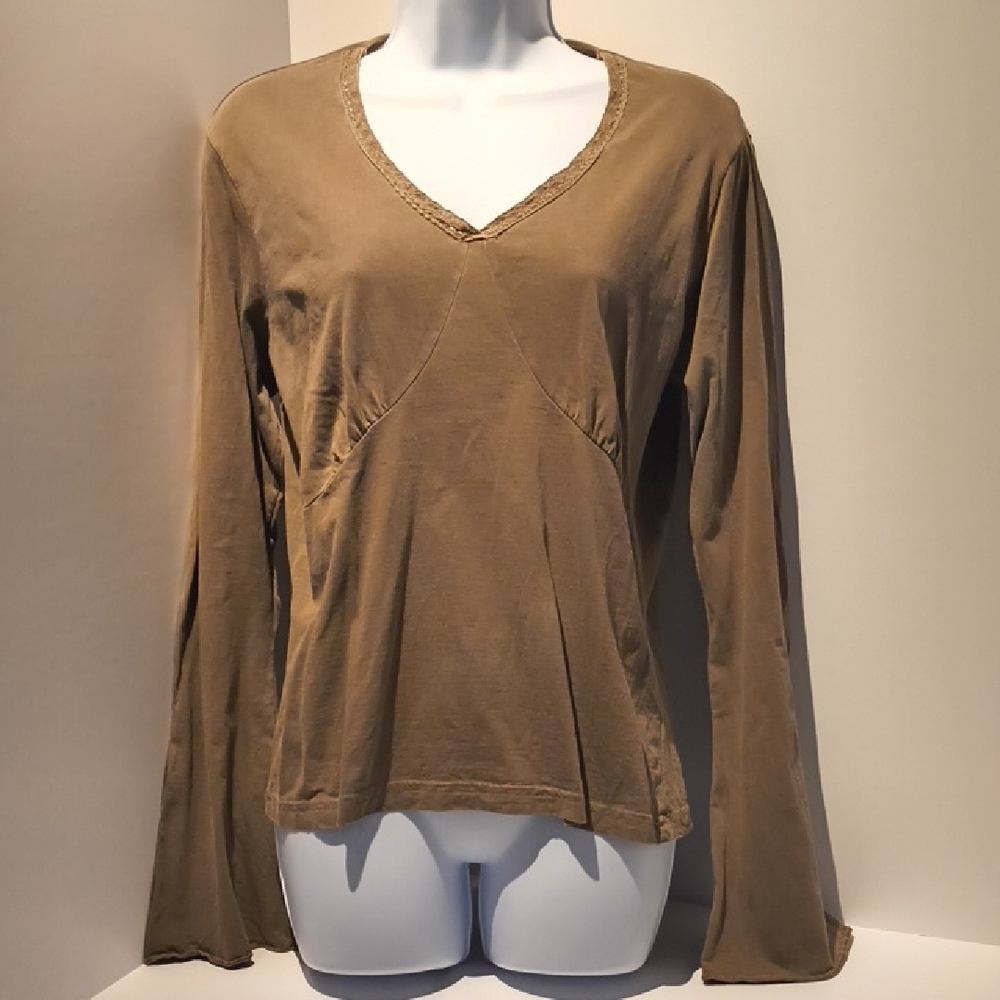 Newport News Vintage Fitted Top Long Bell Sleeve V-Neck Medium Brown T-shirt